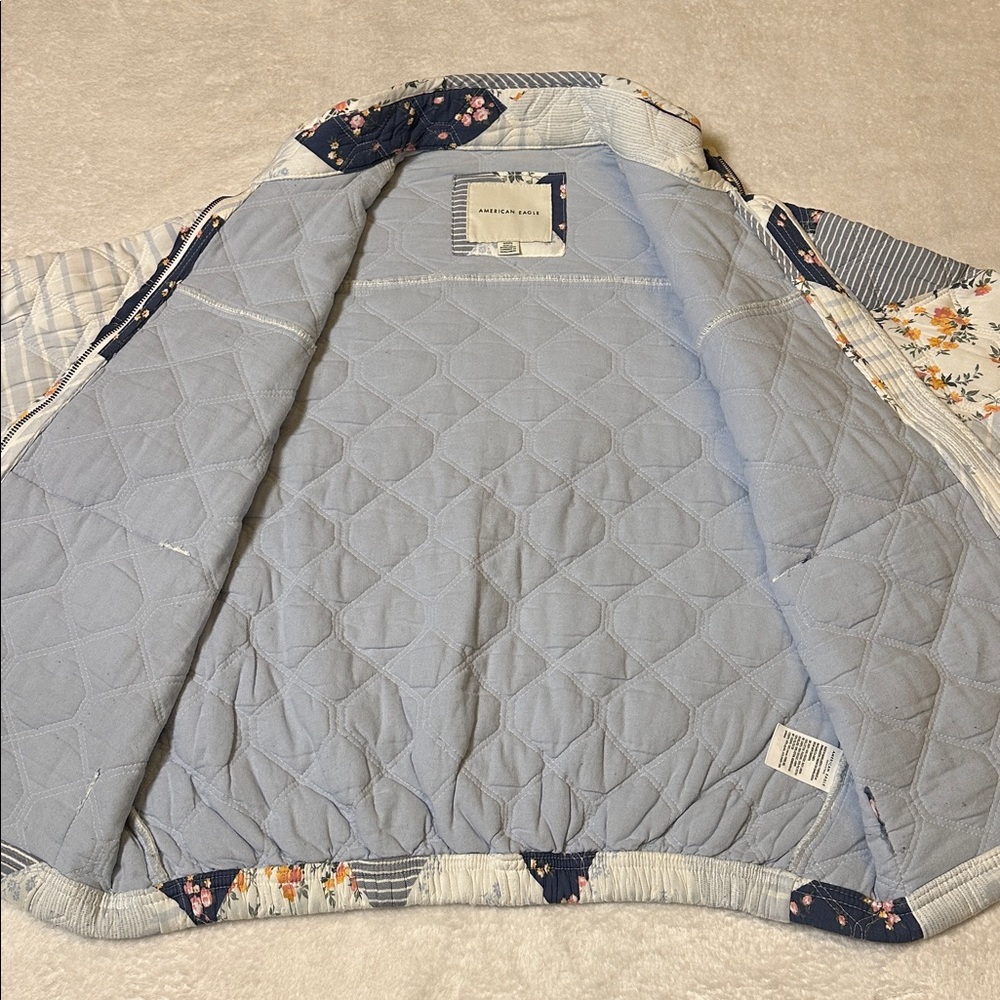 American Eagle Womens Quilted Patchwork Floral St… - image 11